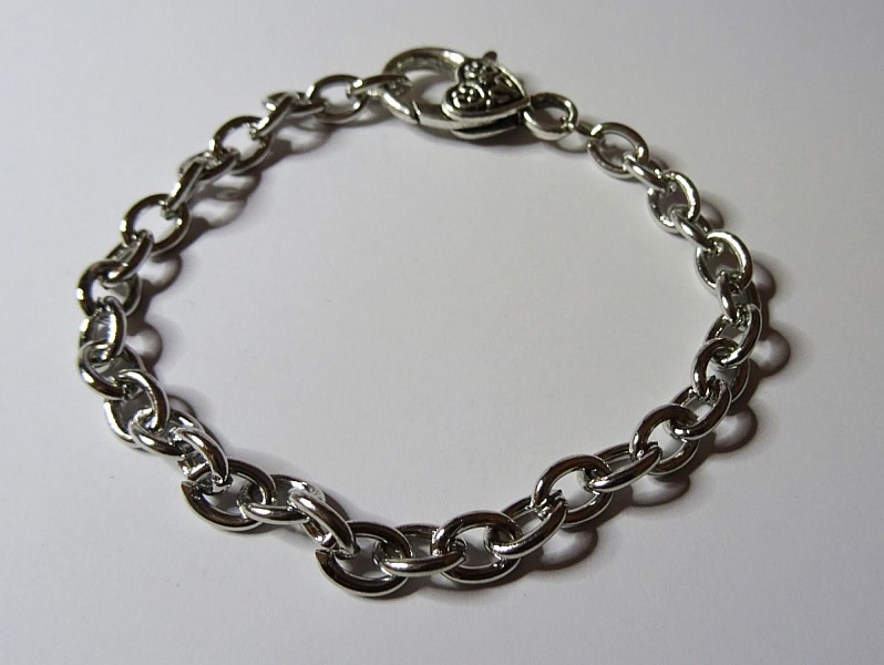 Armband silverpl&auml;terad kedja stort hj&auml;rta l&aring;s 20 cm