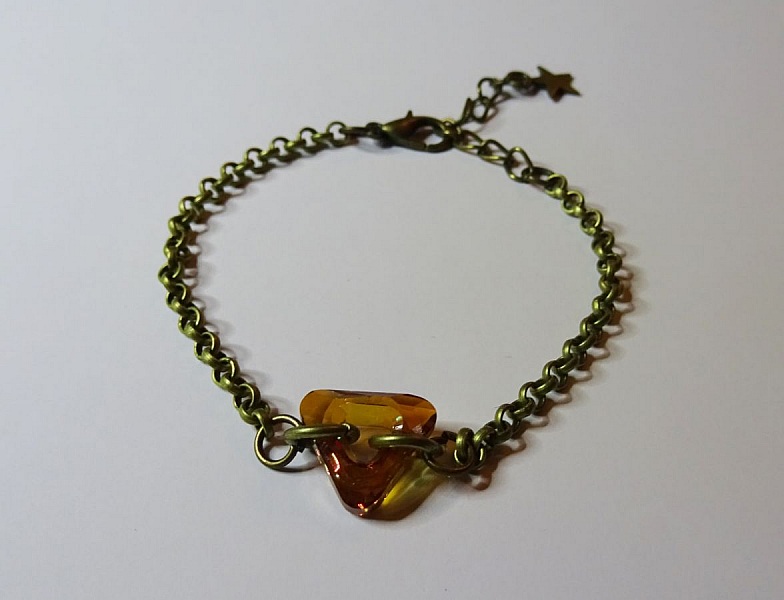 Fina bronsarmband i kedja Triangel 