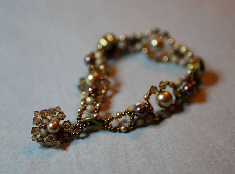 Kanel Triad armband med charm