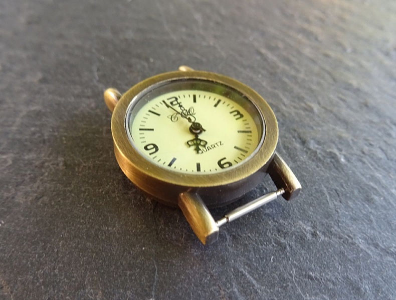 Cadran bronze &agrave; ressorts