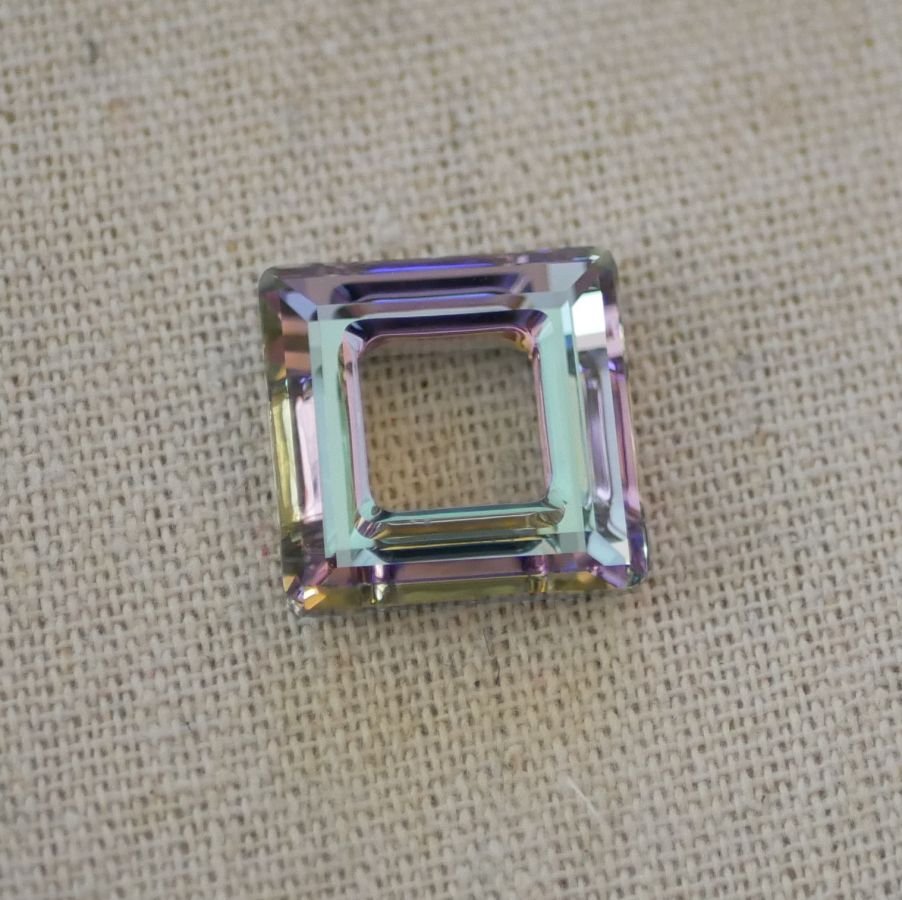 Square 4439 20mm färgat glas ljusrosa &amp; himmelsblått