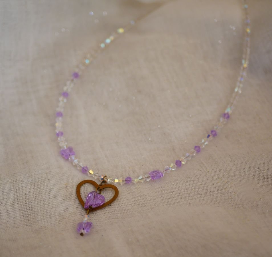 Lila hjärta hängande halsband 