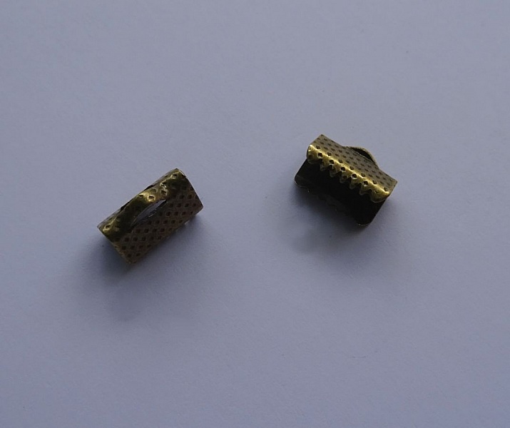 Slutstycken i brons 10 mm x 2