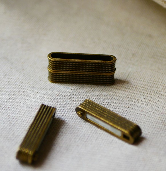 Magnetiskt l&aring;s i brons&aring;lder 32 mm