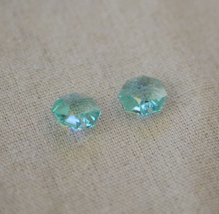 Oktagon Swarovski kristall 14mm CRYSTAL BLUE AB