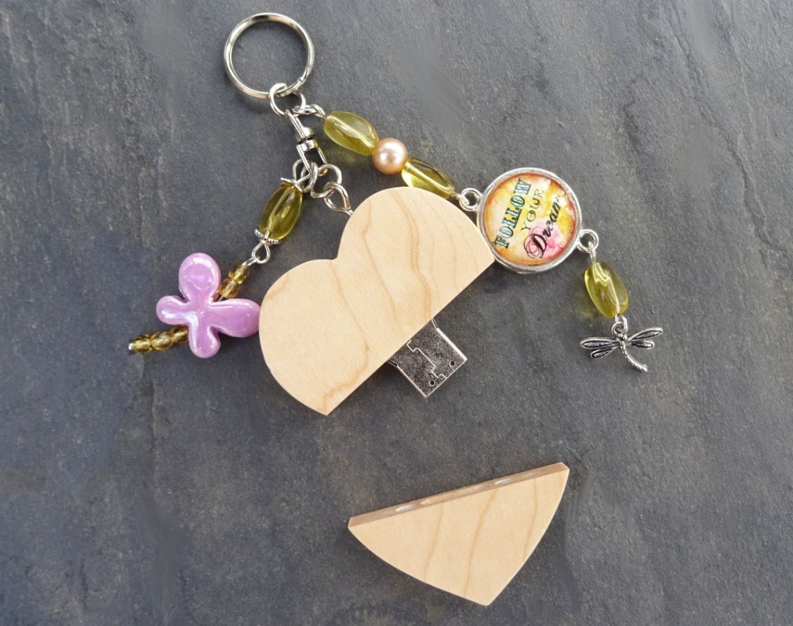 Nyckelring Hjärta usb-nyckel för att gravera Cabochon &amp; fjäril