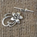 T-spänne Hibiskusblomma 30 mm silverpläterad