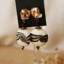 Guld Cabochon örhängen