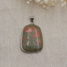 Cabochon hängsmycke med unakitsten i rund rektangulär form