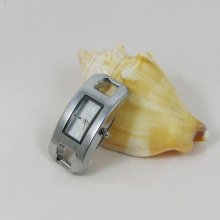 Rektangulär silver urtavla, modern stil