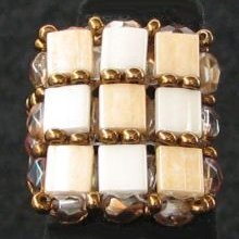 Kvadratisk ringkit Tila Beige